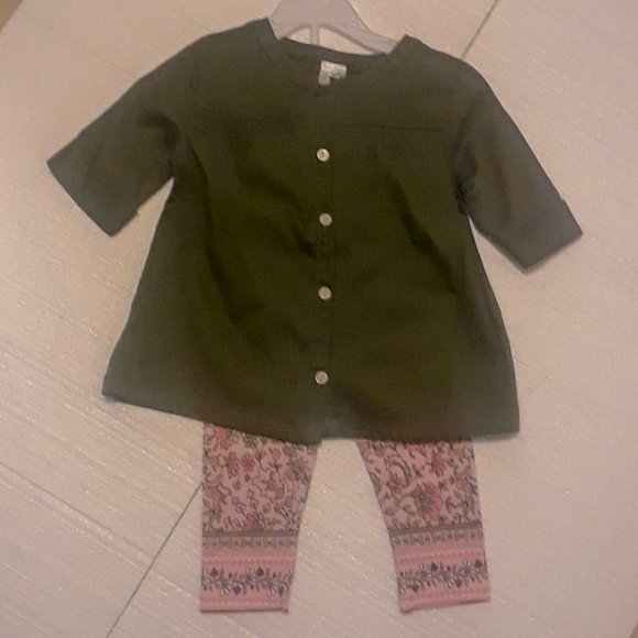 Nwt Carters 18m set - Picture 1 of 2